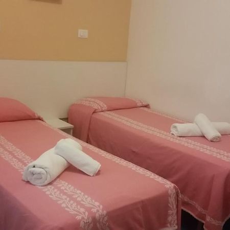 Hotel Manolita Rimini Luaran gambar