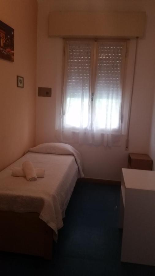 Hotel Manolita Rimini Luaran gambar