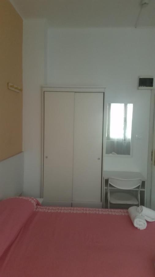 Hotel Manolita Rimini Luaran gambar