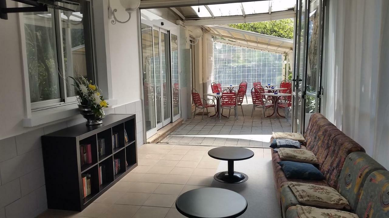 Hotel Manolita Rimini Luaran gambar