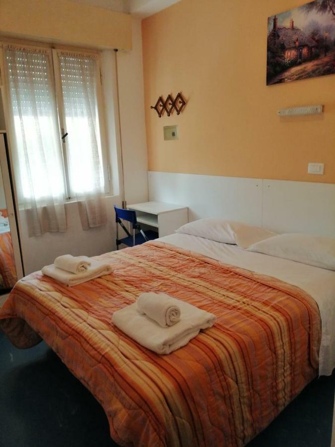 Hotel Manolita Rimini Luaran gambar